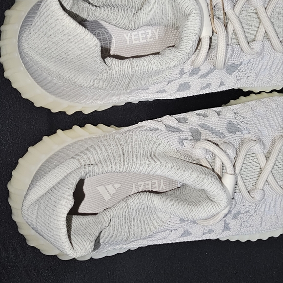 Yeezy 350 v2 CMPCT slate bone men's 9 - Picture 6 of 6